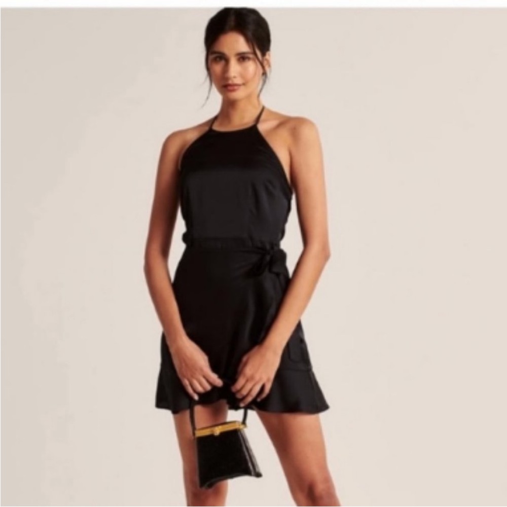 NWT Abercrombie Ruffle Hem Halter Dress
